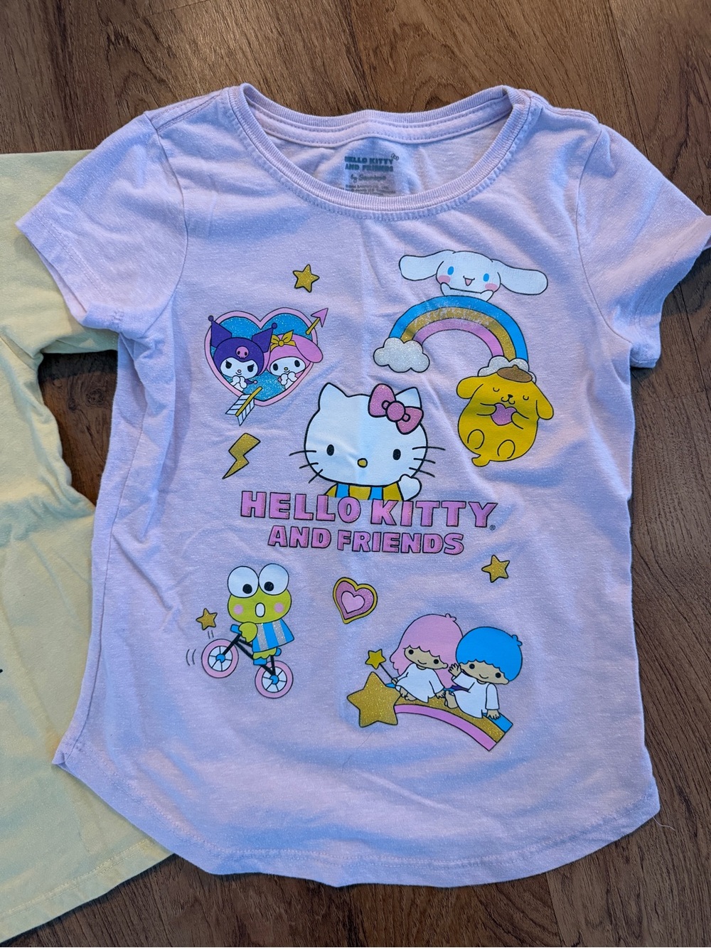 [BUNDLE OF 2] Girls Graphic T size 6-6x - Picture 2 of 5